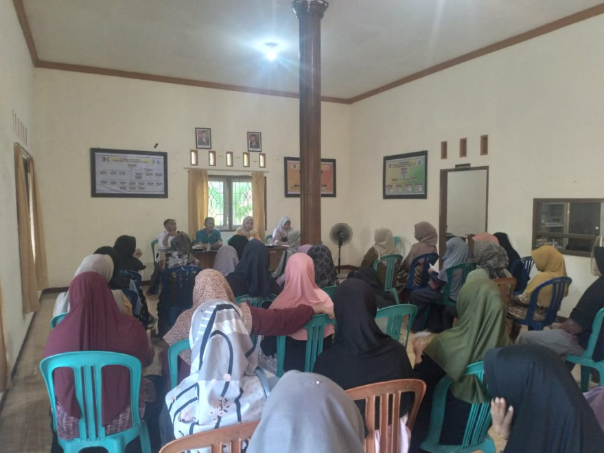 Album : RAPAT PEMBENTUKAN PKK 